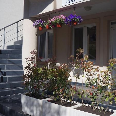 Apartments Lora Bar Bagian luar foto