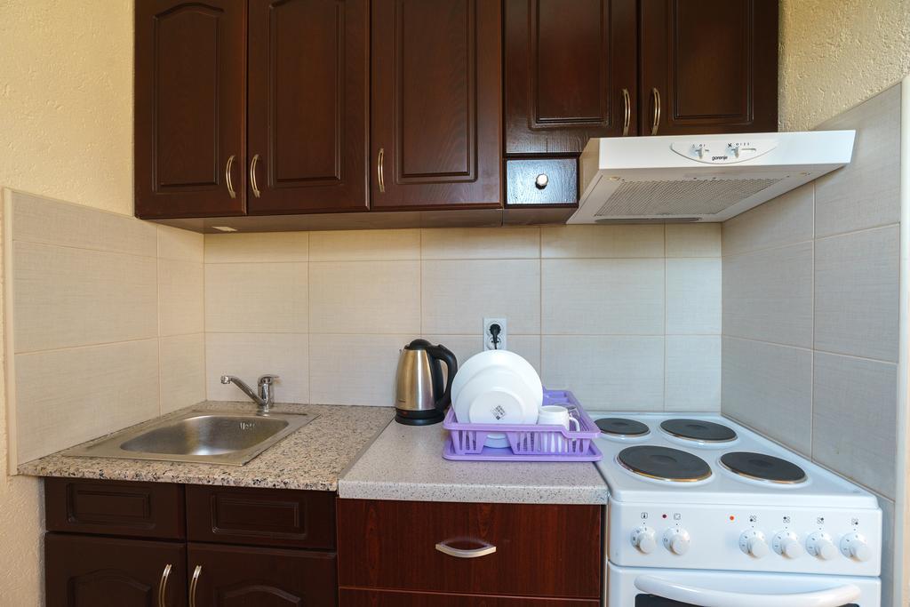 Apartments Lora Bar Bagian luar foto